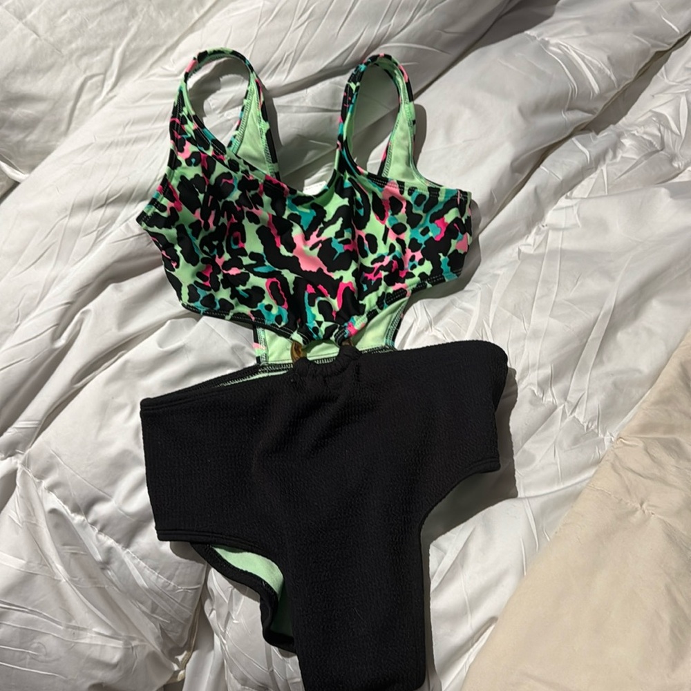 Like no adorable kids, little girls bathing suit